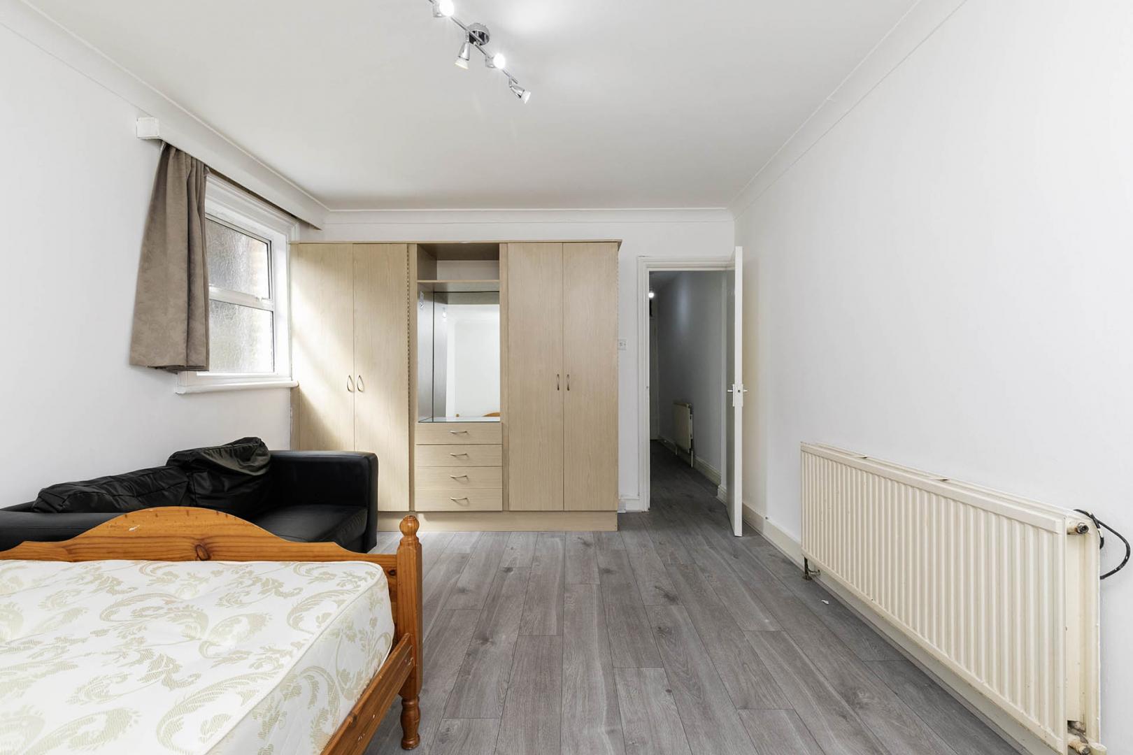  Bills Included Studio Dean Road, Willesden Green ( Gas,Water +Electricity included)